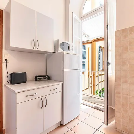 Cosy - Hyper Centre-ville Apartment *