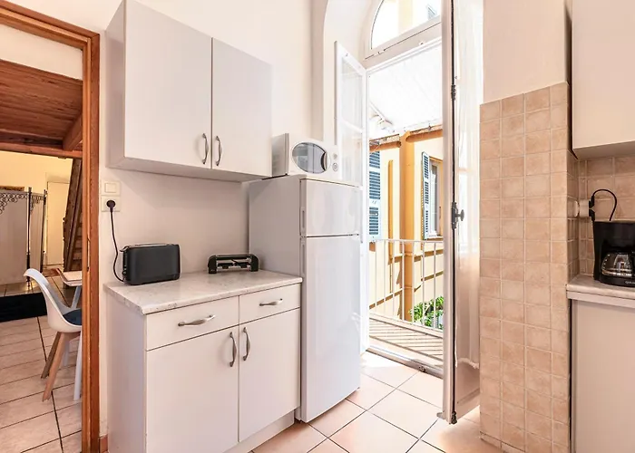 Cosy - Hyper Centre-ville Apartment *